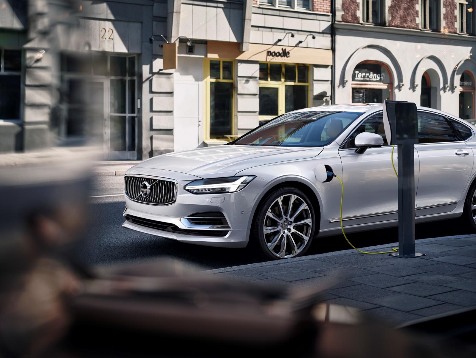 K1600 170931 Volvo S90 Twin Engine