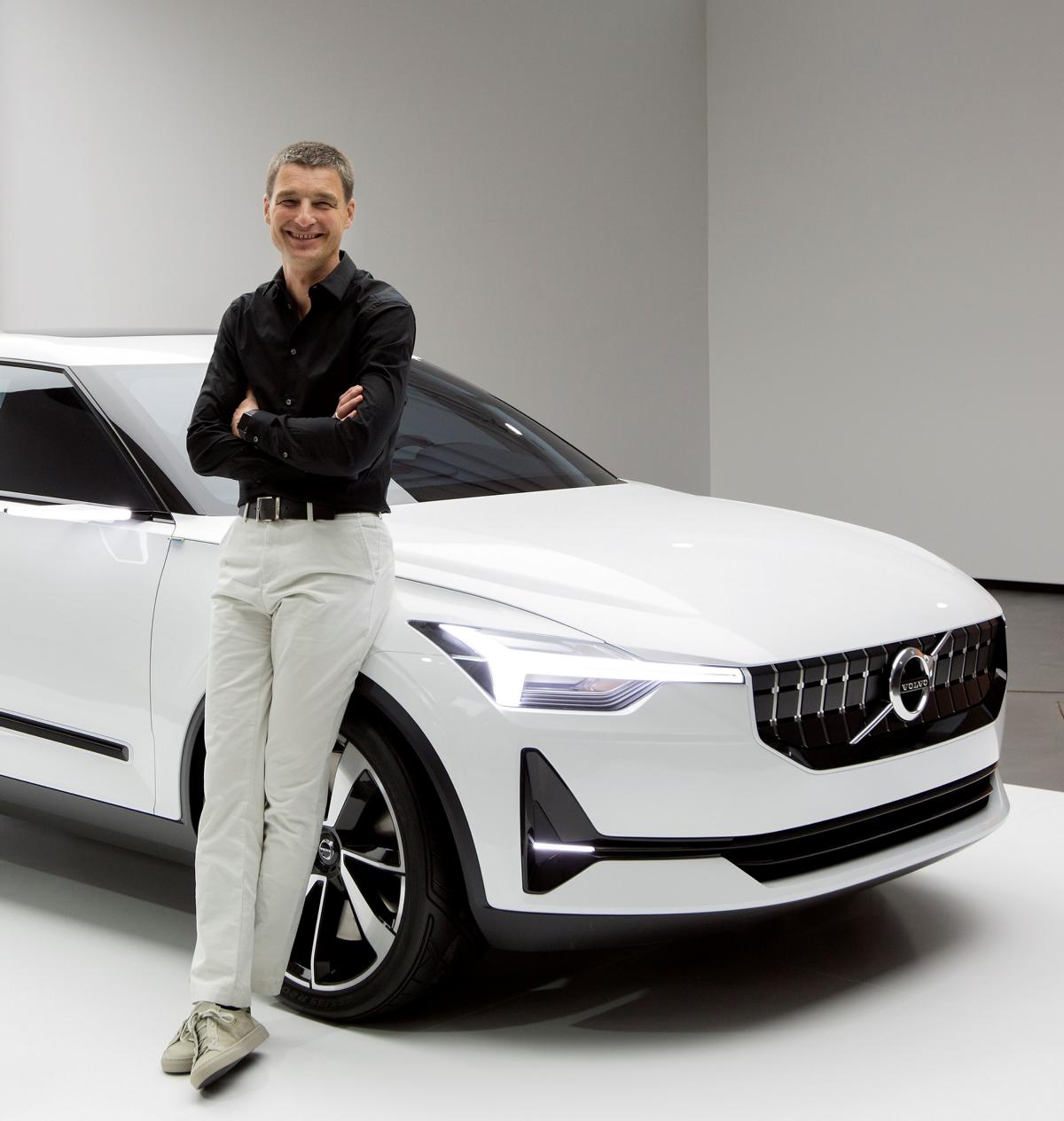 K1600 192402 Volvo Concept 40 2 mit Thomas Ingenlath