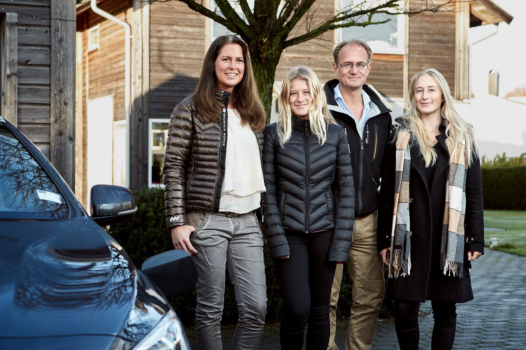 K1600 202079 Familie Hain