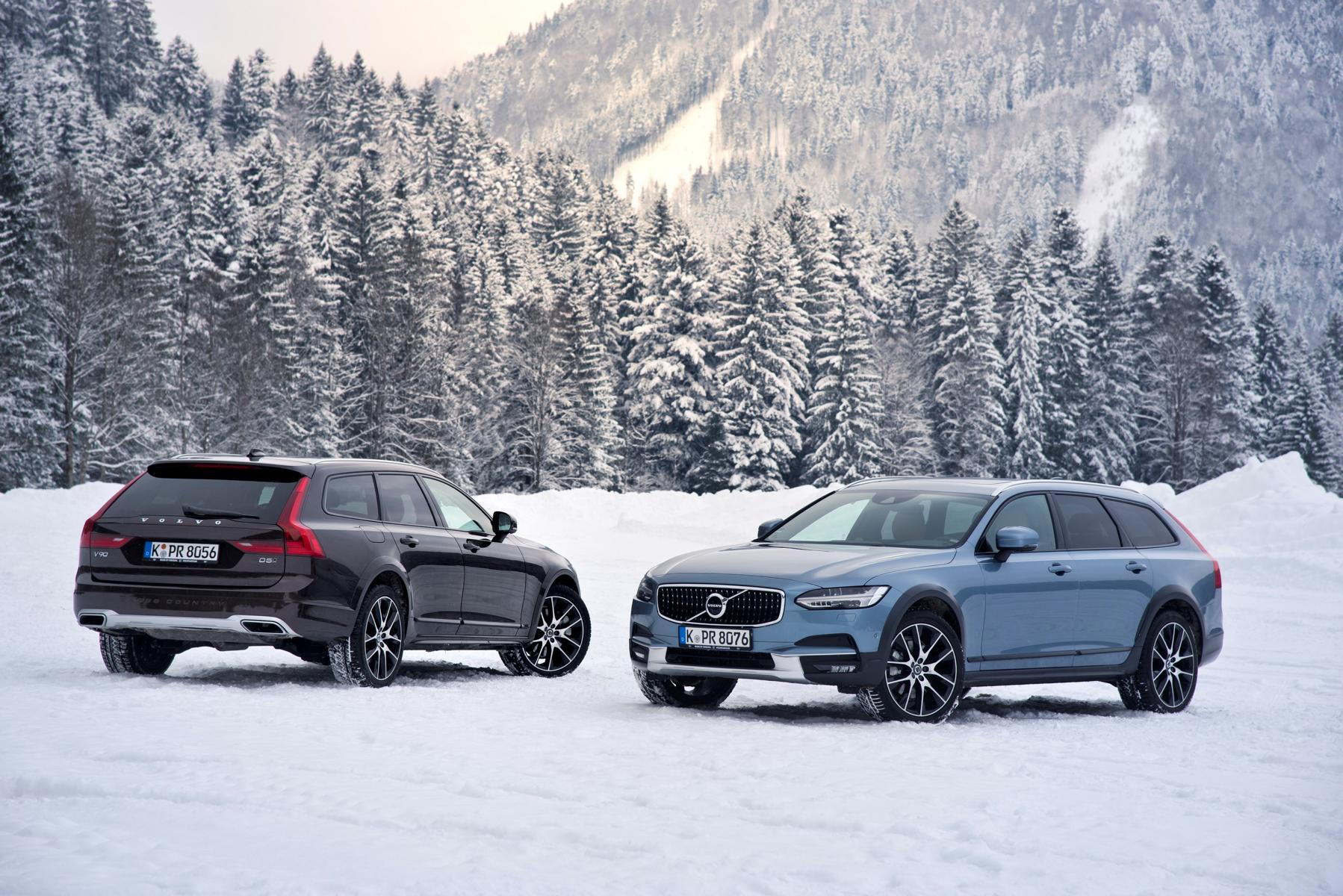 K1600 203563 Volvo V90 Cross Country