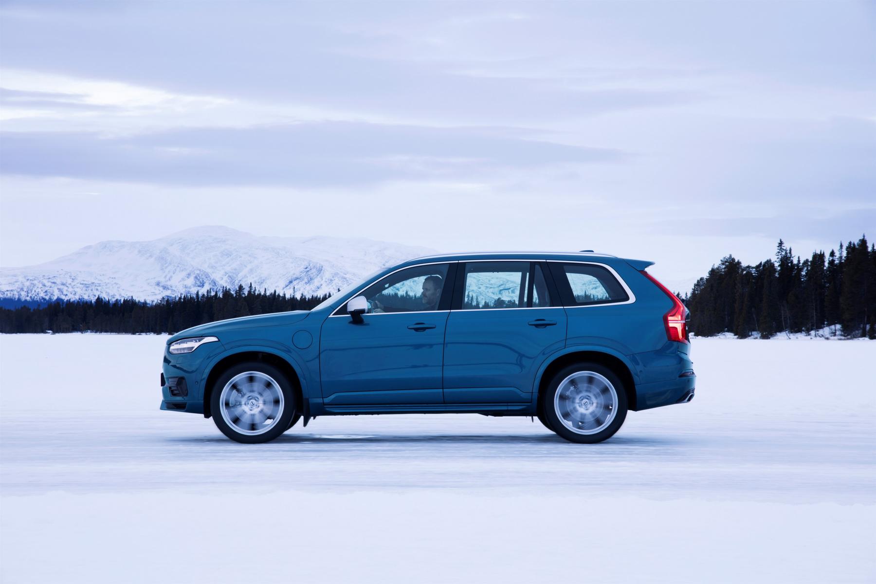 K1600 203095 Volvo XC90 T8 R design