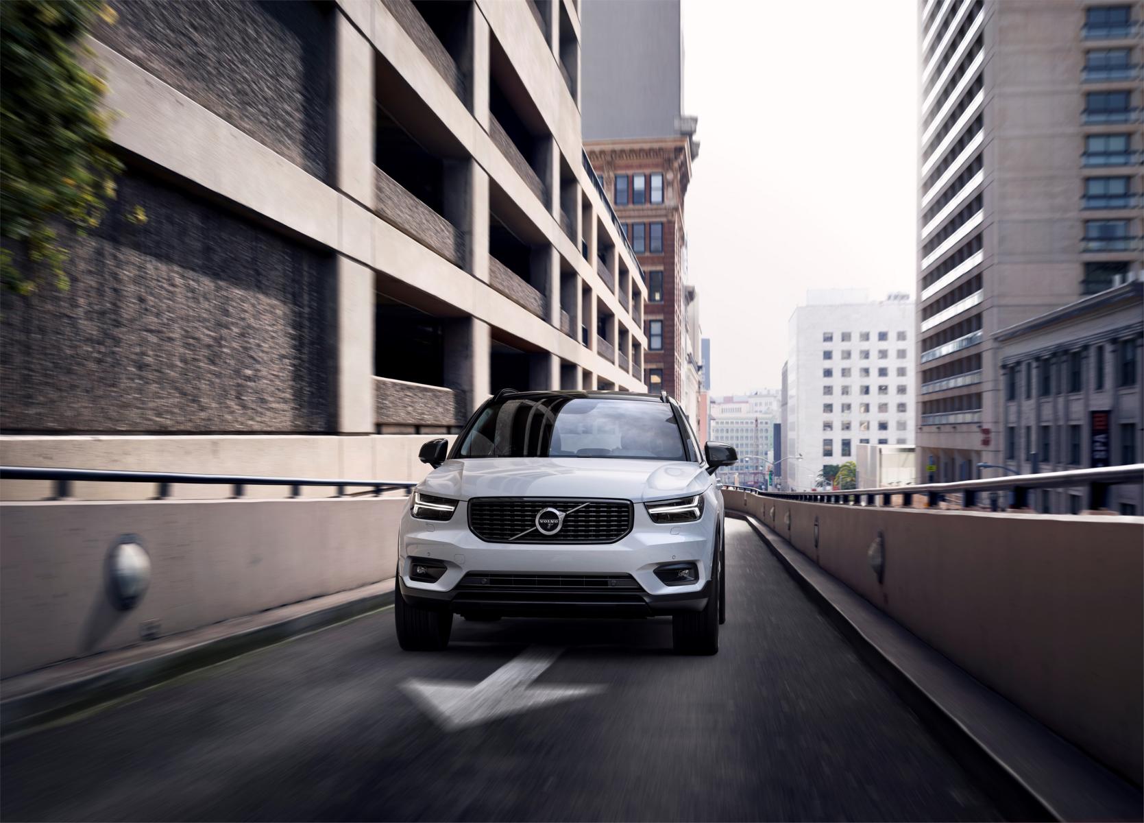 K1600 213093 New Volvo XC40 exterior